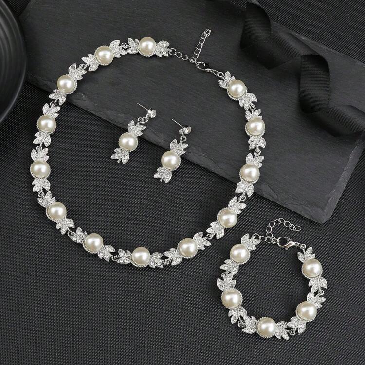 Set de joyeria 3pz perla + hojas