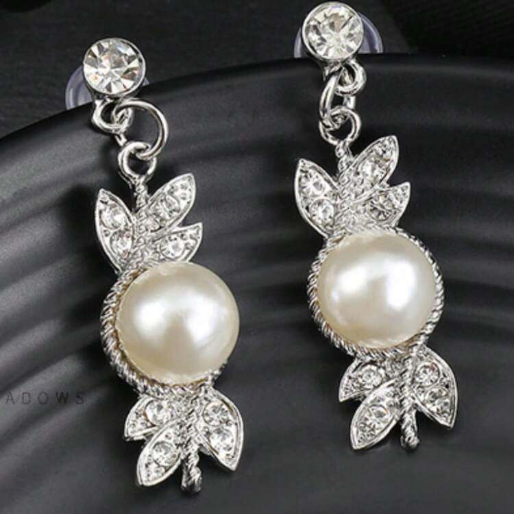 Set de joyeria 3pz perla + hojas