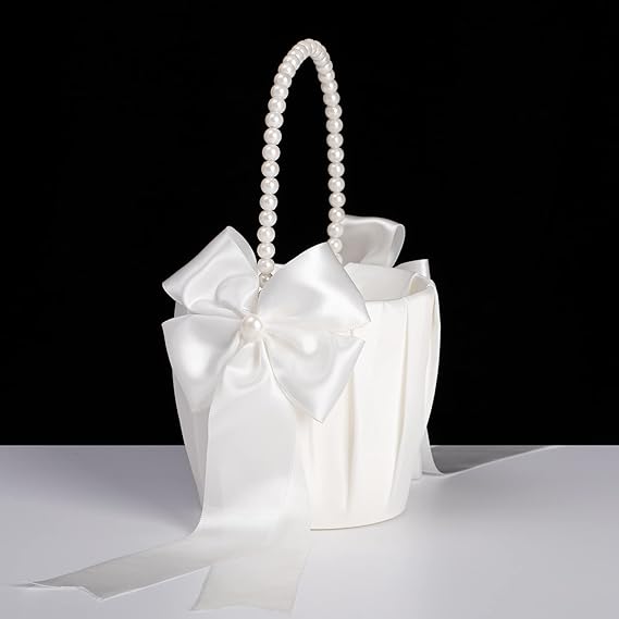 Cesta de flores marfil con mango de perlas
