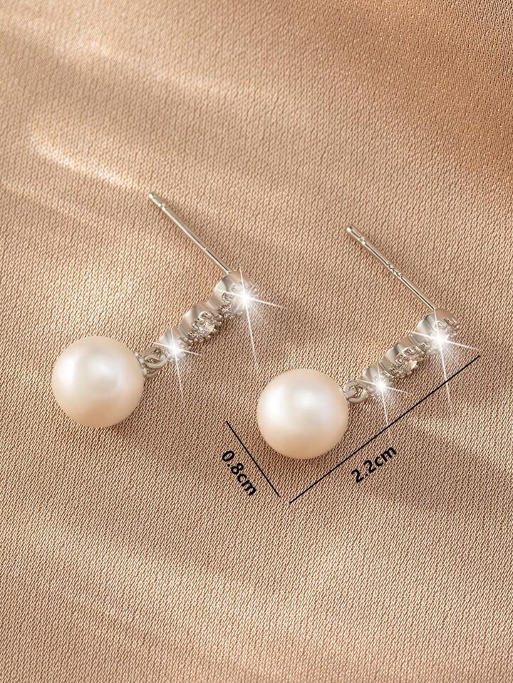 Aretes plateados de piedra con perla