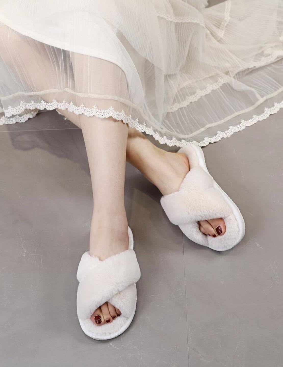Pantuflas blancas