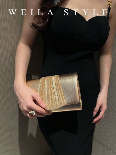 Bolso dorado tipo sobre