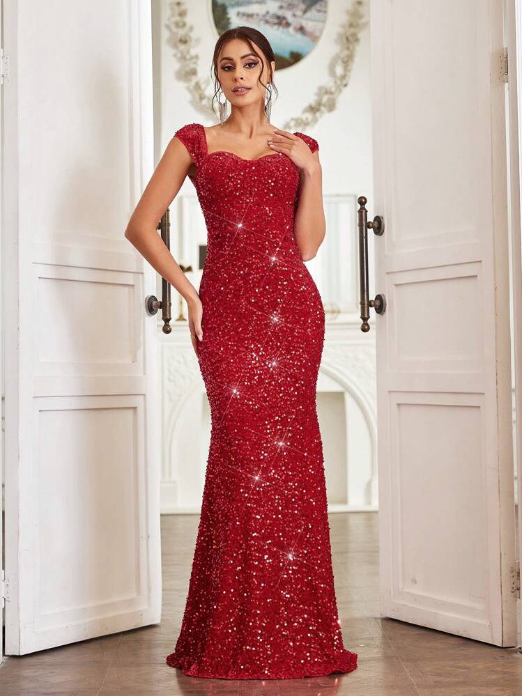 Vestido de gala "Destello Carmesí"