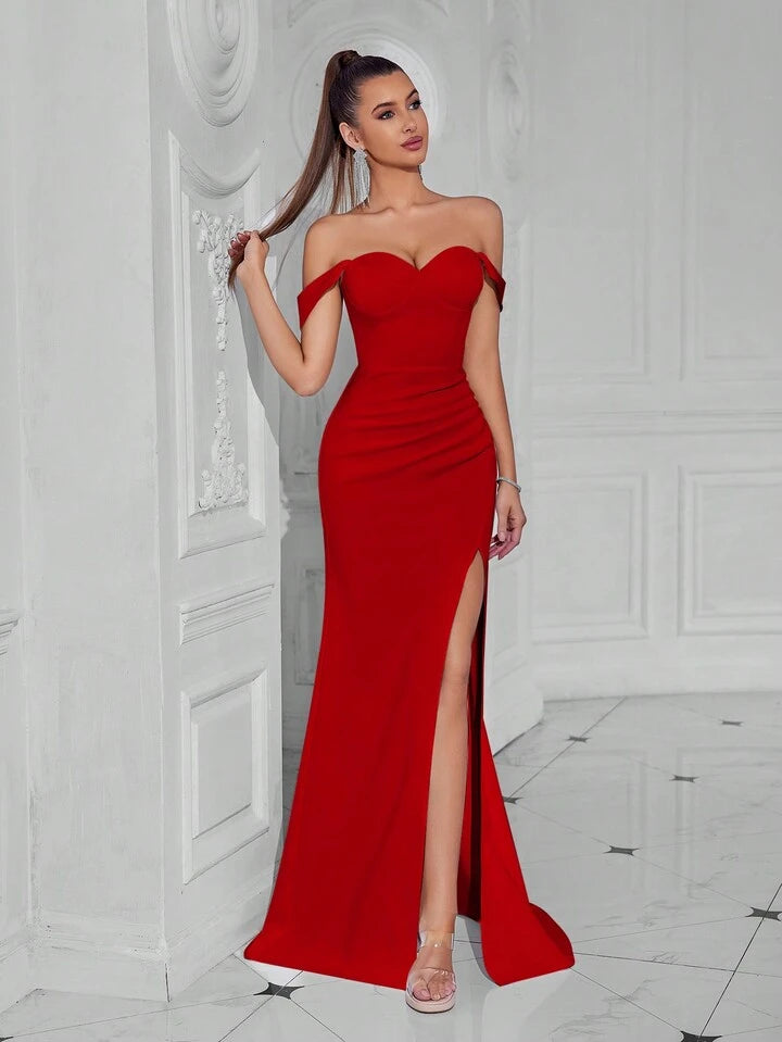 Vestido de Gala "Pasión Carmesí"