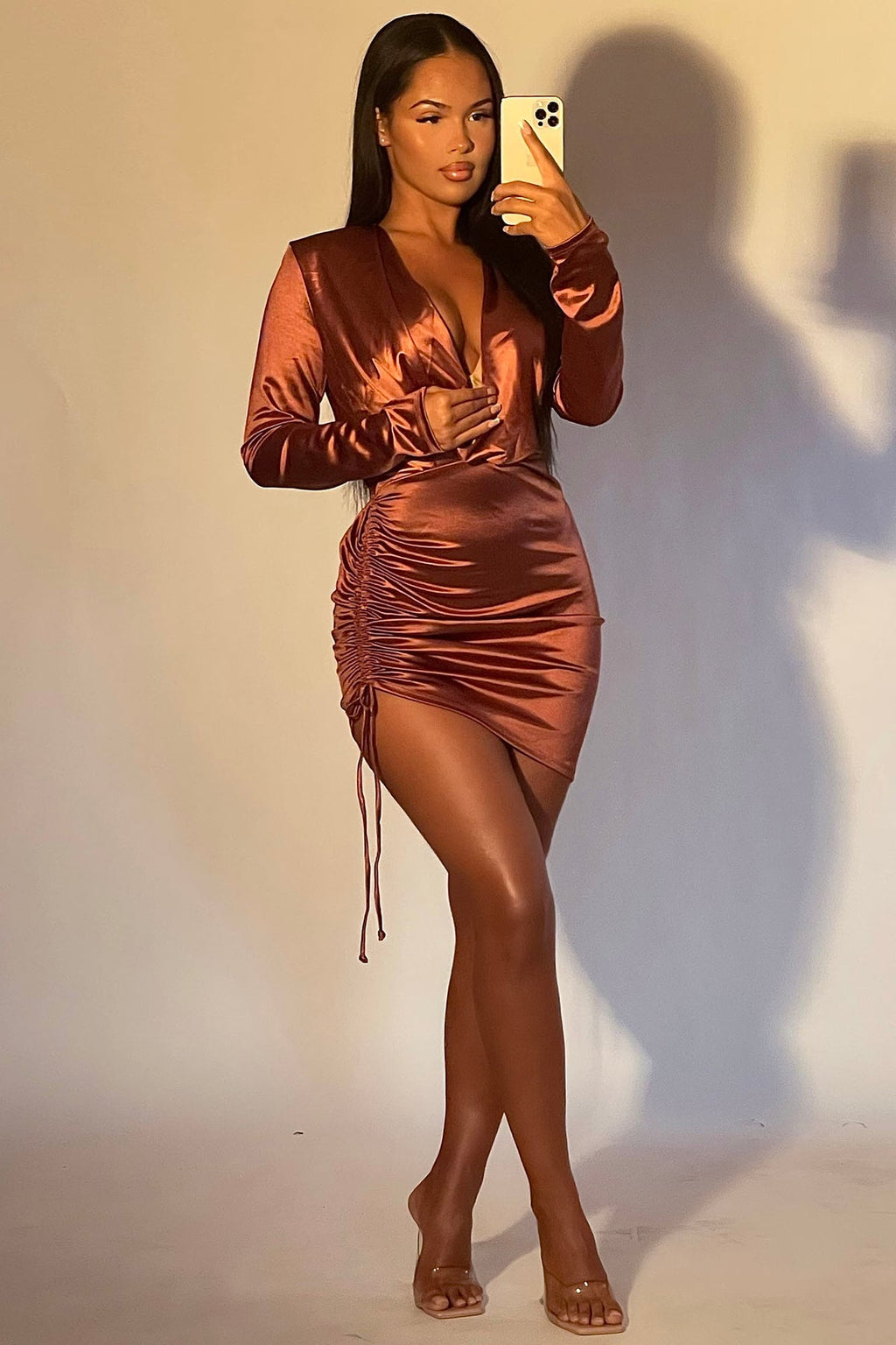 Vestido de cóctel "Satén Canela"