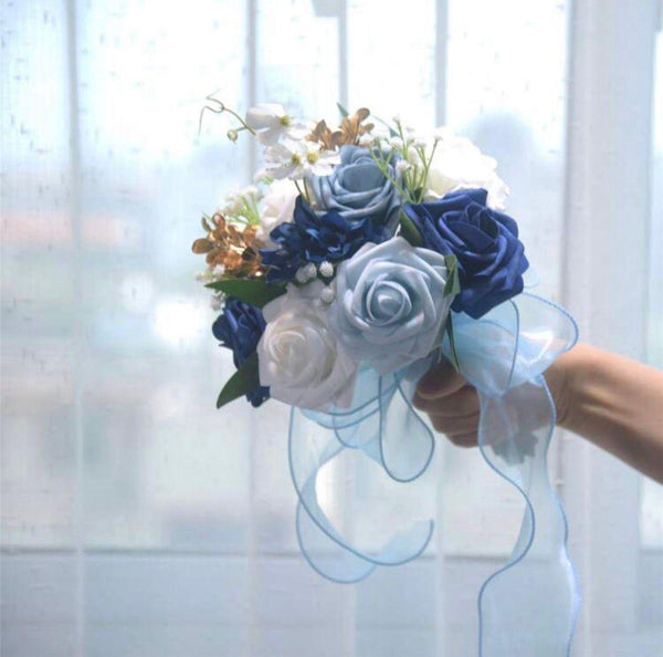 Ramo de rosas azules