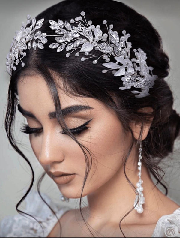 Tocado diadema para el cabello